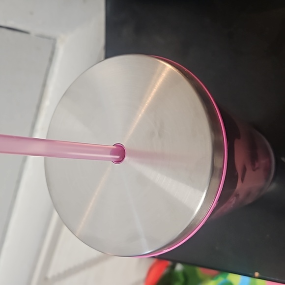 Hello Kitty Tumbler - Picture 3 of 6